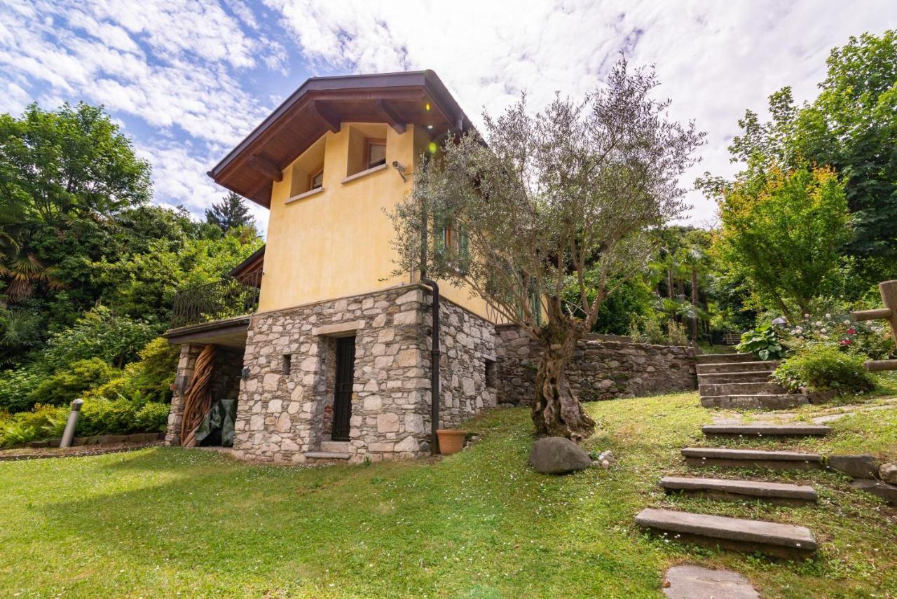 La Dependance Immersa Nel Parco Della Villa Isabella Στρέσα Εξωτερικό φωτογραφία