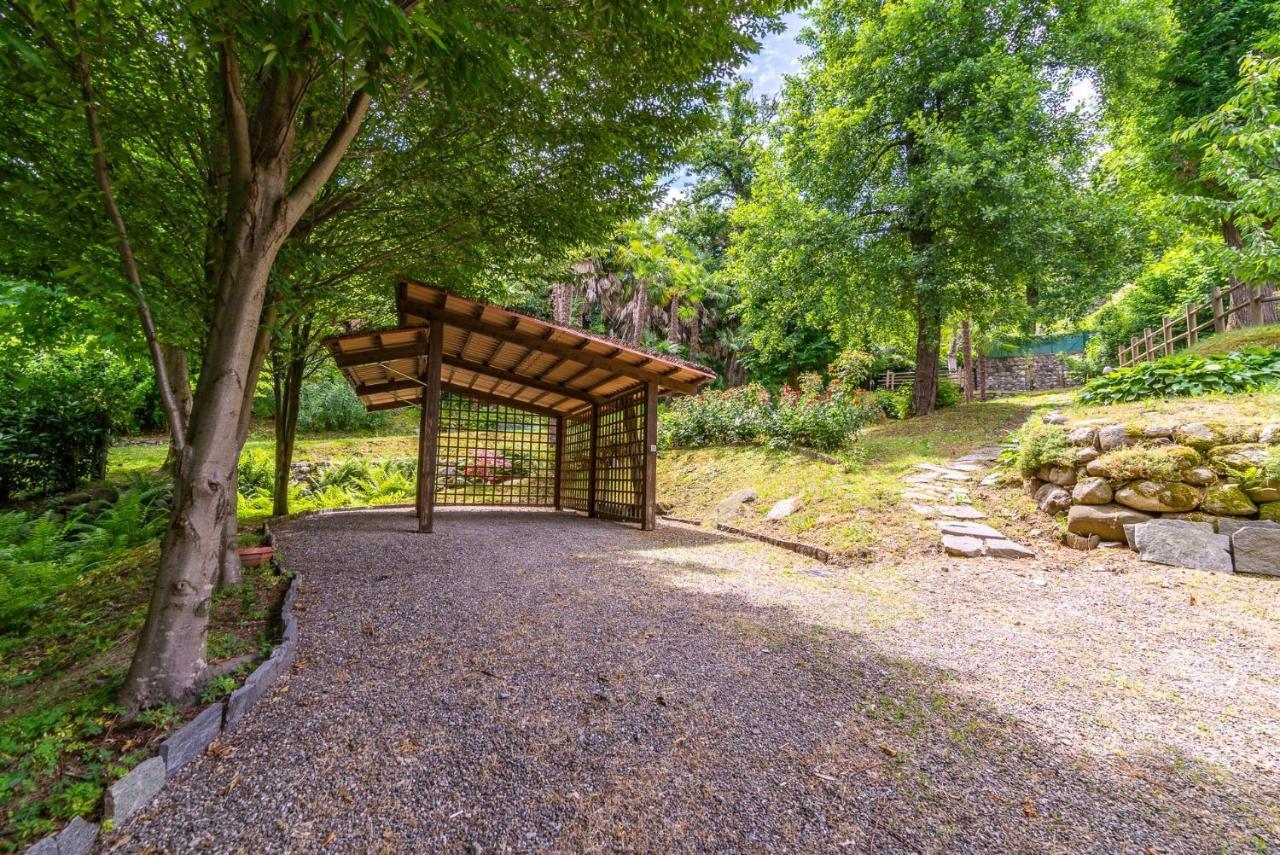 La Dependance Immersa Nel Parco Della Villa Isabella Στρέσα Εξωτερικό φωτογραφία